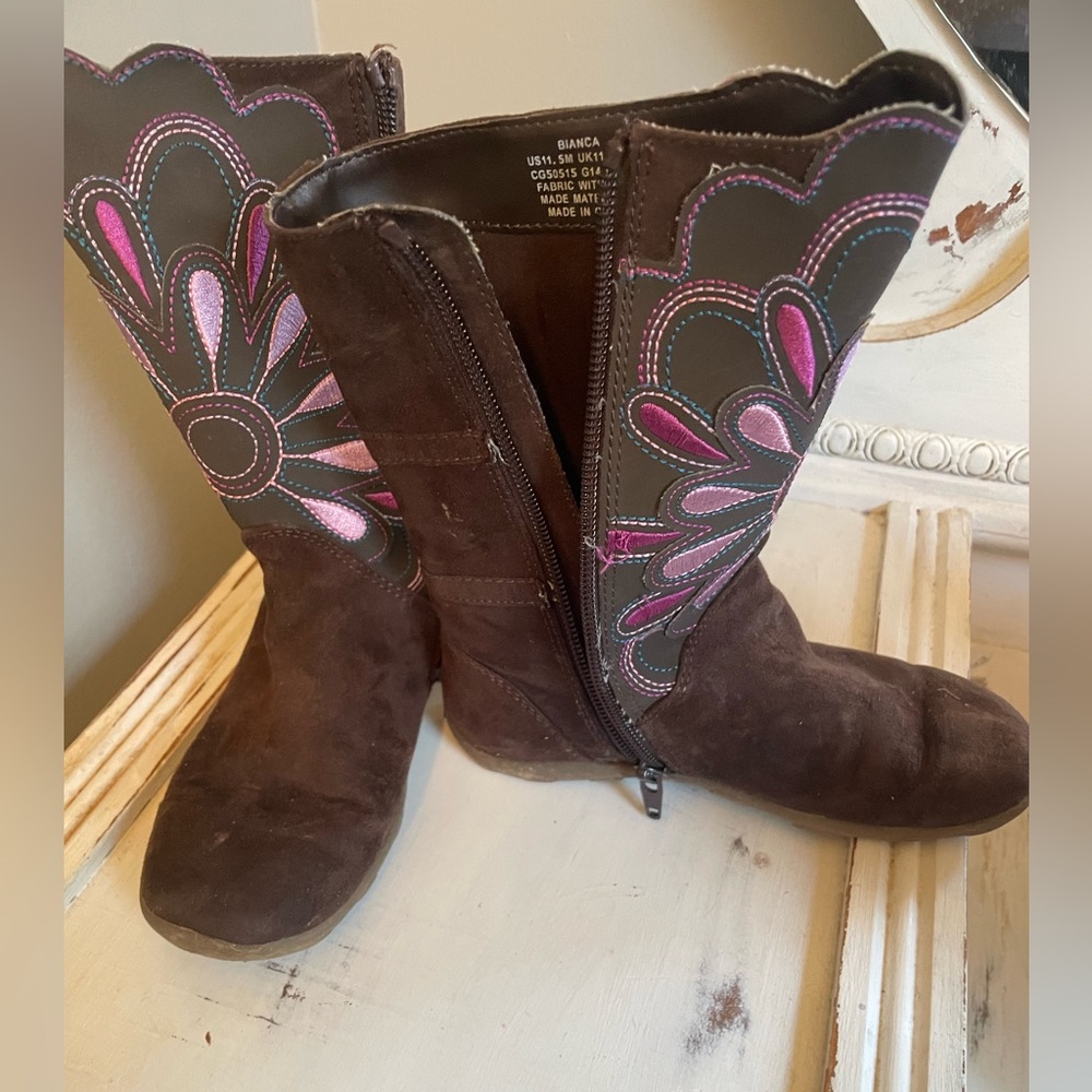 Girls Stride Rite Bianca Suede Boots- 11.5 M Girls